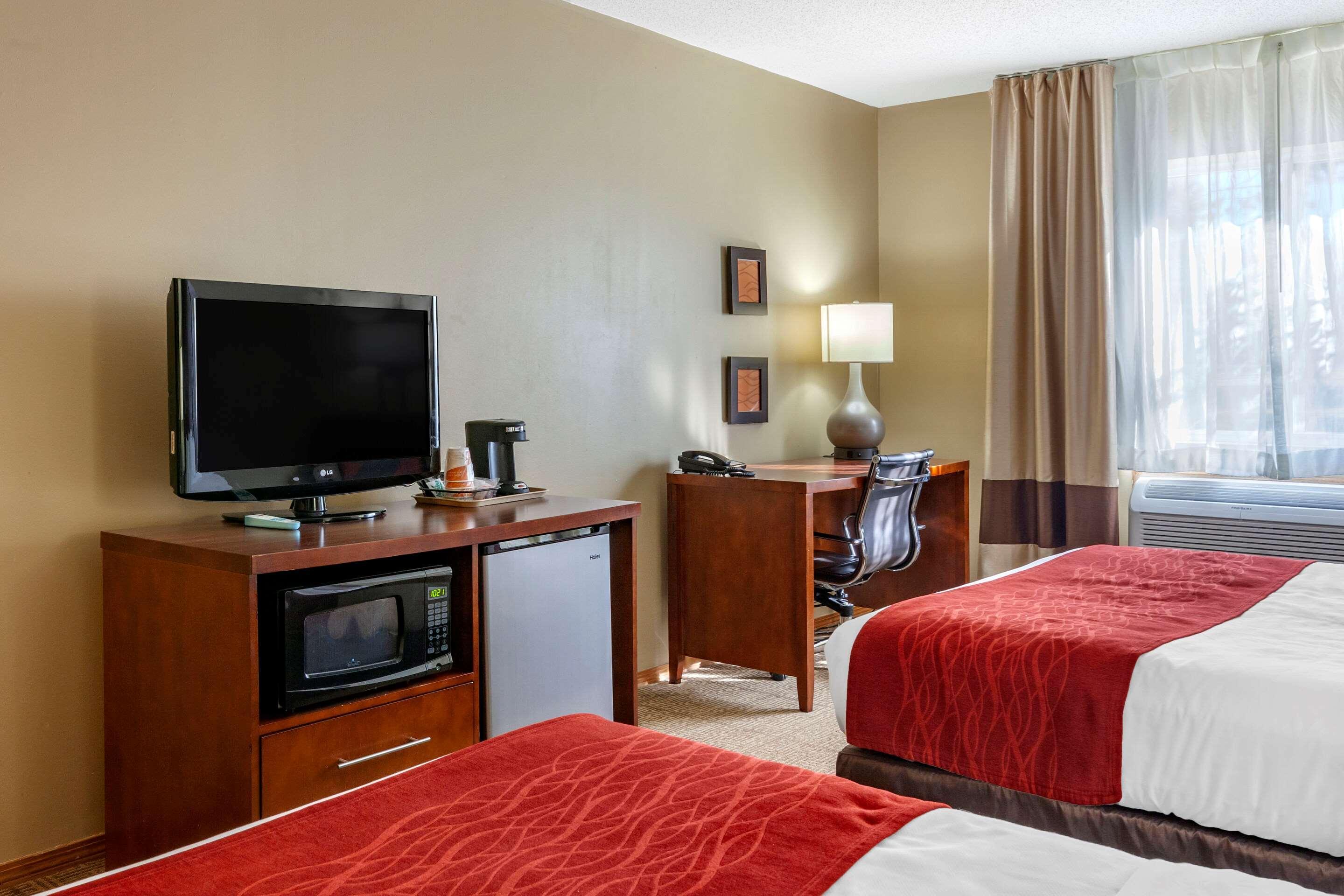 Comfort Inn Rhinelander Exterior photo