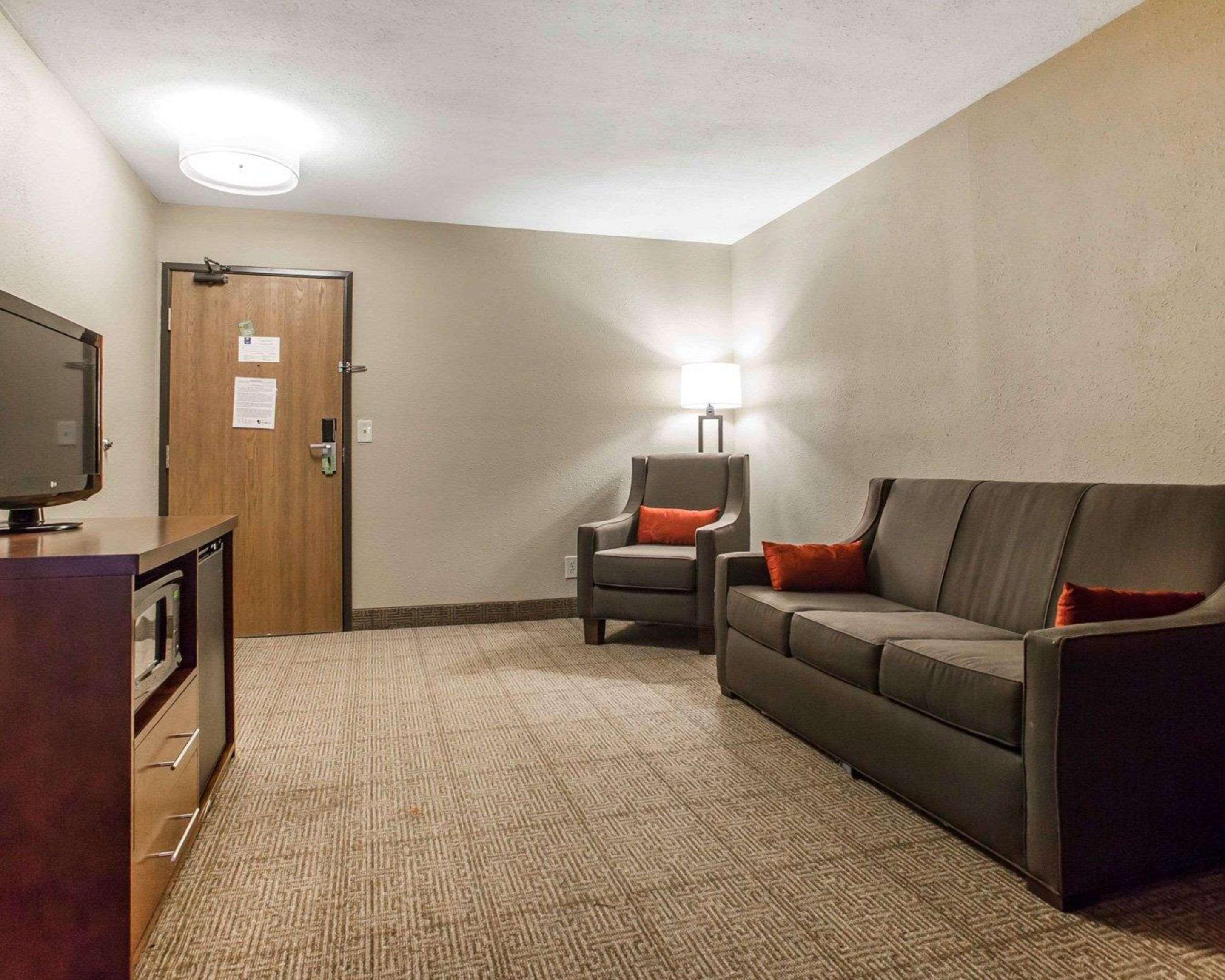 Comfort Inn Rhinelander Exterior photo