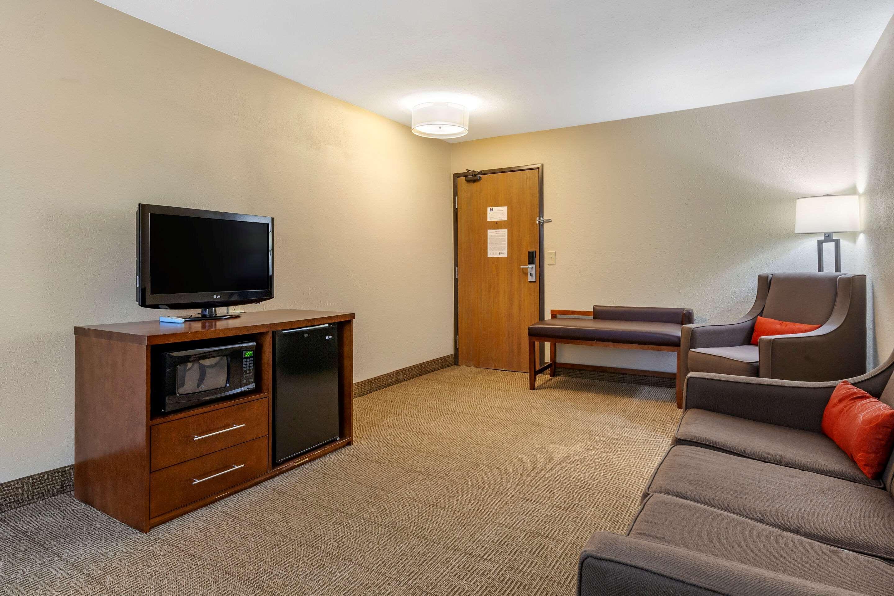 Comfort Inn Rhinelander Exterior photo