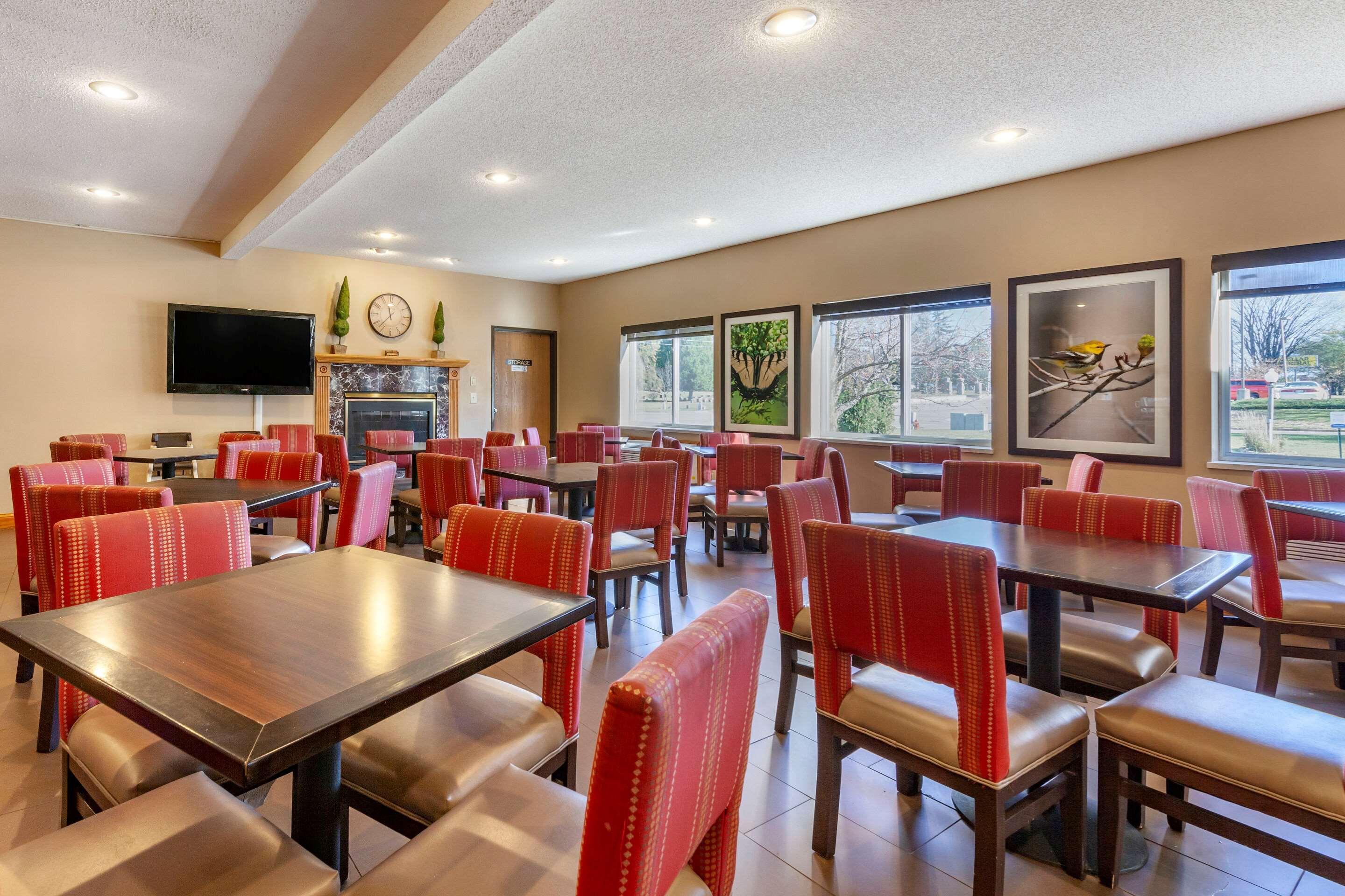 Comfort Inn Rhinelander Exterior photo