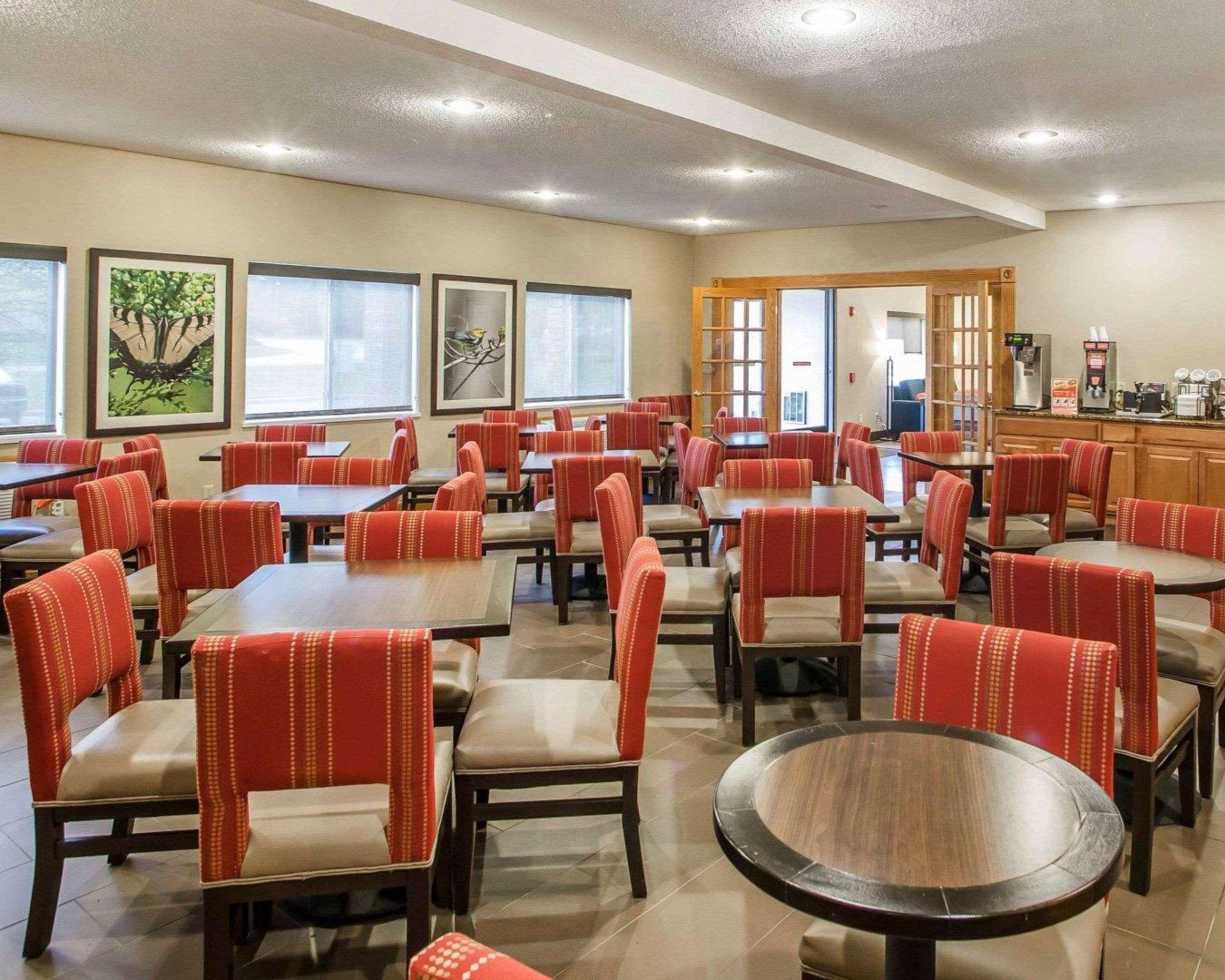 Comfort Inn Rhinelander Exterior photo