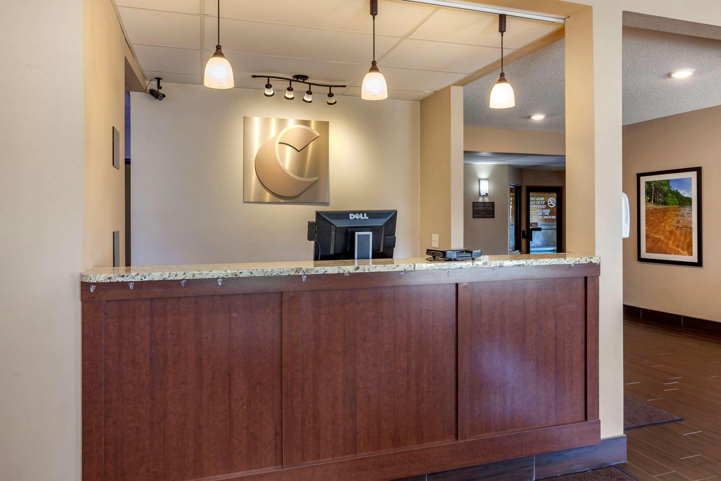 Comfort Inn Rhinelander Exterior photo